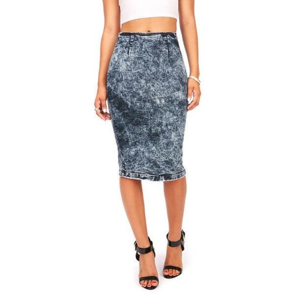 NWOT Acid washed demin skirt